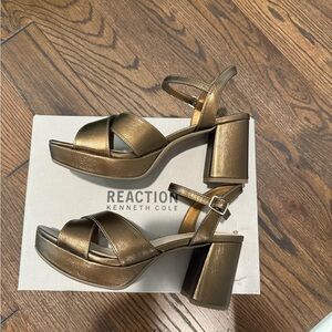 Kenneth Cole Reaction Bronze  Platform Sandals with Block Heel never worn